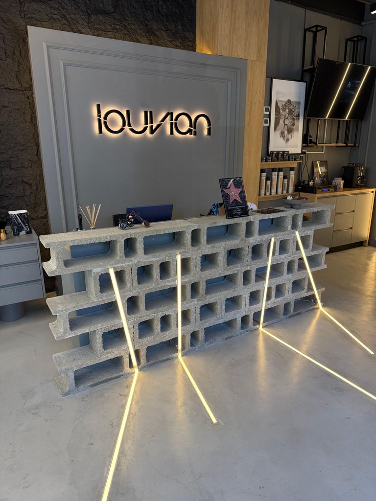 Louvian grooming